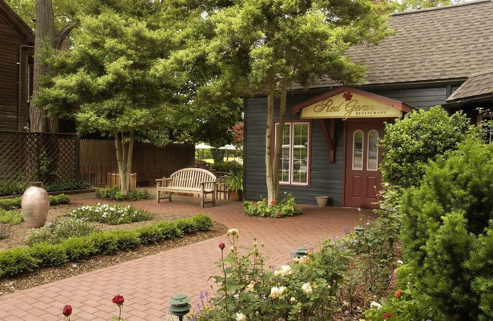 New Harmony Inn Resort And Conference Center Exterior photo