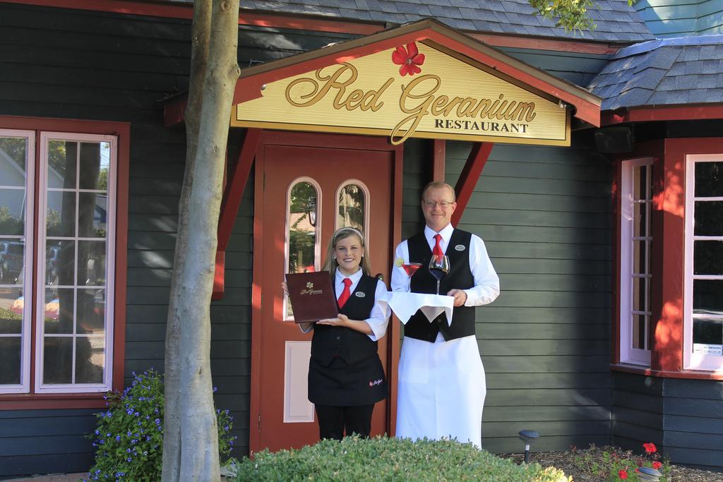 New Harmony Inn Resort And Conference Center Exterior photo